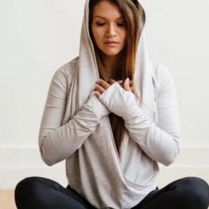 Zyia Active Haze Yoga Shawl Long Sleeve Gray Medium